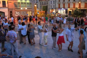 Les Estivales | Les jeudis ça danse!