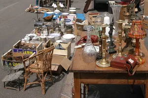 8e vide-greniers de Bourg