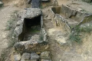 Balade de Carcassonne à la nécropole wisigoth de Villarzel Cabardes