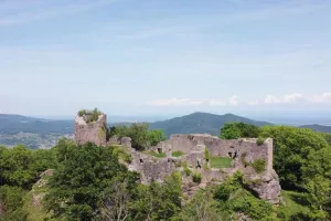 Exposition commentée : cinq châteaux, une vallée