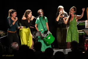 LA LIANE
Chanson joyeuse et sororale