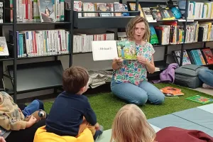 Médiathèque : Les petites oreilles Lectures & comptines en français et en euskara