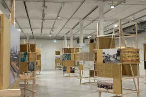 Visite commentée de l'exposition « Vivre avec / Living with »