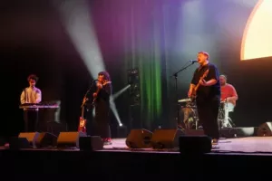 Concert Peace and Lobe