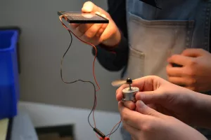 Atelier de la science "Becquerel en vacances!", atelier photovoltaïque