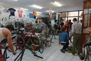 Atelier d'auto-réparation vélo