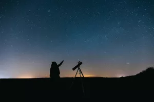 Les découvertes de Monta : Veillée astronomique