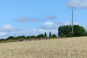 Randonnée dans les communes à Saint-Genest d'Ambière