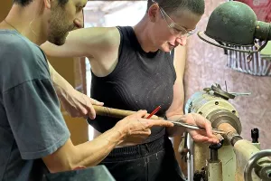 Savoir-faire au rendez-vous - Tournage et sculpture sur bois