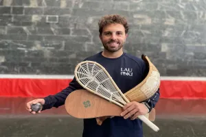 Initiation à la pelote basque - expérience et découverte de 2 disciplines.