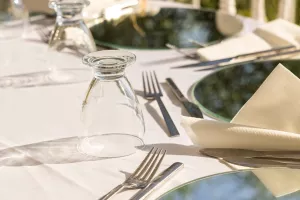 Repas sanglier à la broche