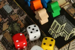 Découverte de jeux avec un ludothécaire (3-5 ans)