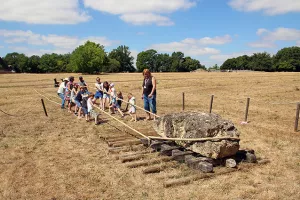 Atelier "Bâtisseurs de mégalithes" en famille - dès 8 ans