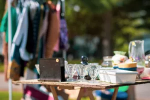 Vide grenier et vide poussette