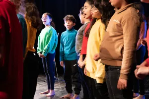 Les élèves chantent Maurice Carême