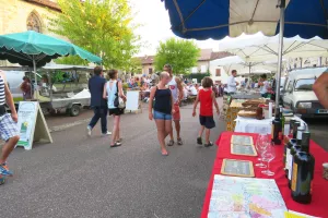 Marché fermier semi-nocturne à Champagnac-la-Rivière
