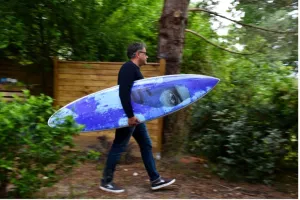 Atelier "Custom SurfArt" by Peïo Artist, le "peintre des surfeurs" 1