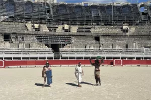 Les gladiateurs dans l'amphithéâtre