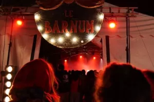 Festival sous l'Barnum