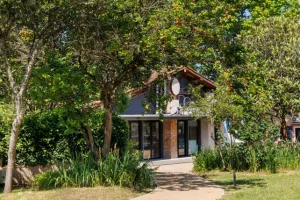 Balade contée à la découverte du canal du Midi et de la Maison Salvan avec escale musicale