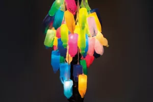 Atelier famille "ça brille dans le noir"