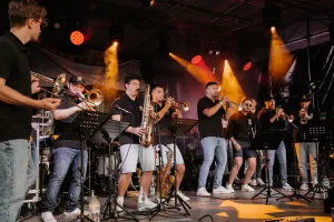 Domaine de Sédières : Apéro-Concert :  Brass-Band Project
