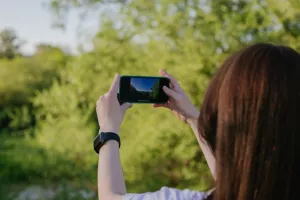 Devenir citoyen-chercheur pour la nature avec son smartphone