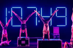 CIE GRAVITY AND OTHER MYTHS - TEN THOUSAND HOURS