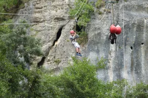 Été Actif : Escalade sur voie naturelle à Paussac