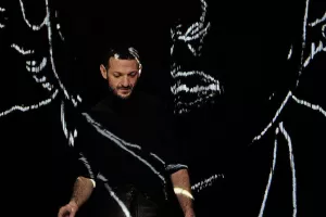 "Il ne m'est jamais rien arrivé" Vincent Dedienne - mise en scène Johanny Bert