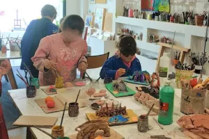 Stages de dessin, peinture, modelage pour enfants et ados