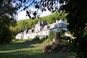 Les Thés au jardin d’hiver à La forge de Souillac
