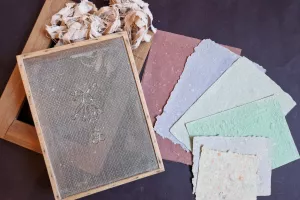 Atelier  famille “Apprentis papetiers et création naturelles”