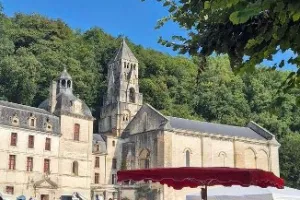 Marché de potiers : Au fil de l'eau