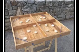 Jeux en bois au Centre-Bourg