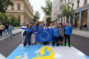 Sensibiliser le public à l'Europe