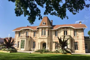 Exposition de "Formes et Couleurs"