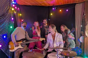 Concert caravane à musique - Les Reines Bees