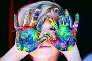 EXPOSITION "LES ENFANTS S'EXPOSENT : LES CRÈCHES"
