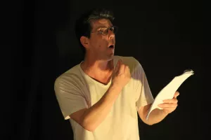 Spectacle, la vache tachetée à la Bibliothèque