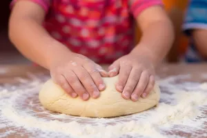 Atelier enfant - galette à la farine de maïs