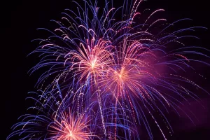 Feu d'artifice à Saint-Pierre-Lafeuille