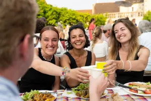 Marché gourmand nocturne à Peyzac le Moustier