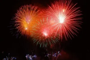 Soirée éclade, feu d'artifice et bal