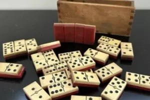 APÉRO-DOMINOS