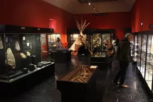 Les vacances au musée : La parure préhistorique