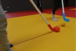 Sport en familles : Floorball
