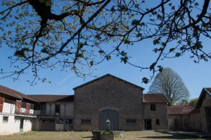 Visite libre - la ferme et le village de Villefavard