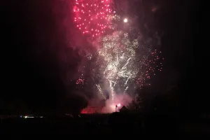 Feu d'artifice à Pompadour