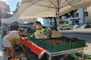 Marché aux produits fermiers